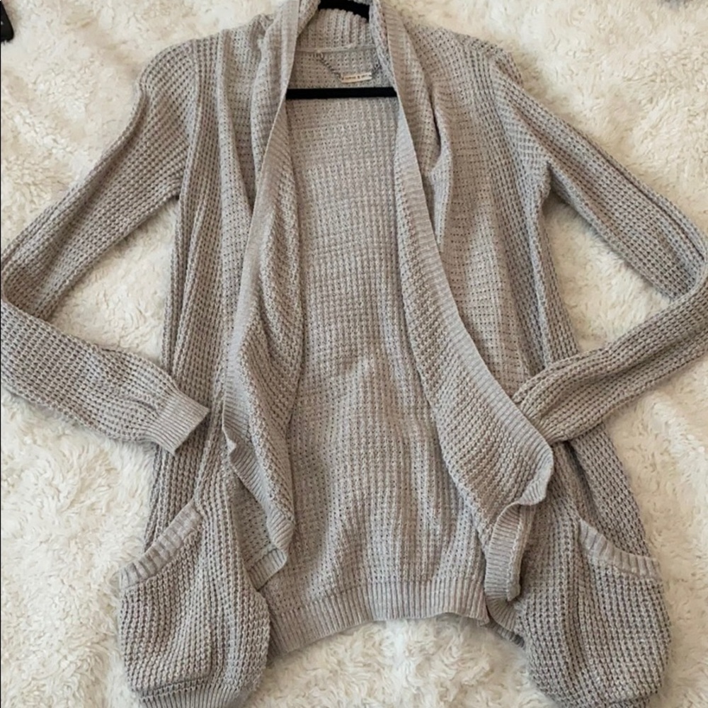 Monk & Lou waffle cardigan - light grey - Sz XXS